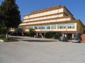  Grand Hotel Pavone  Кассино